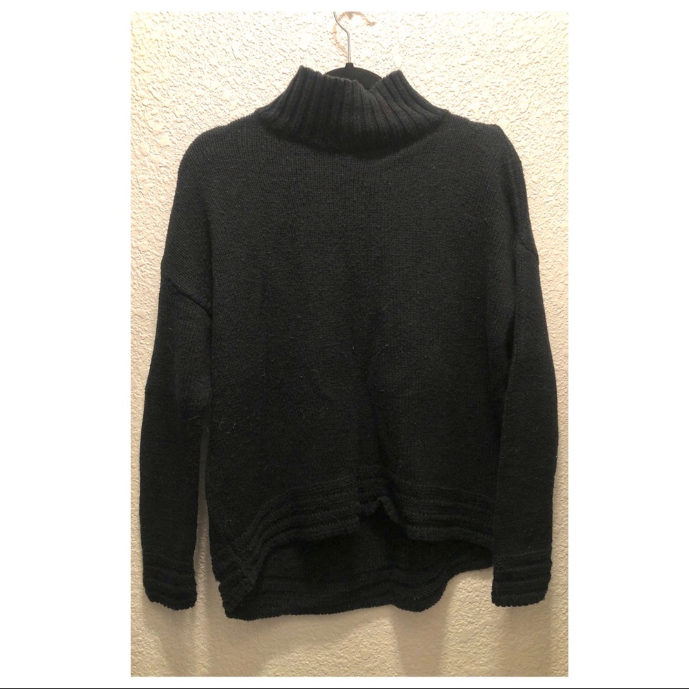 old navy knit turtleneck (black)
